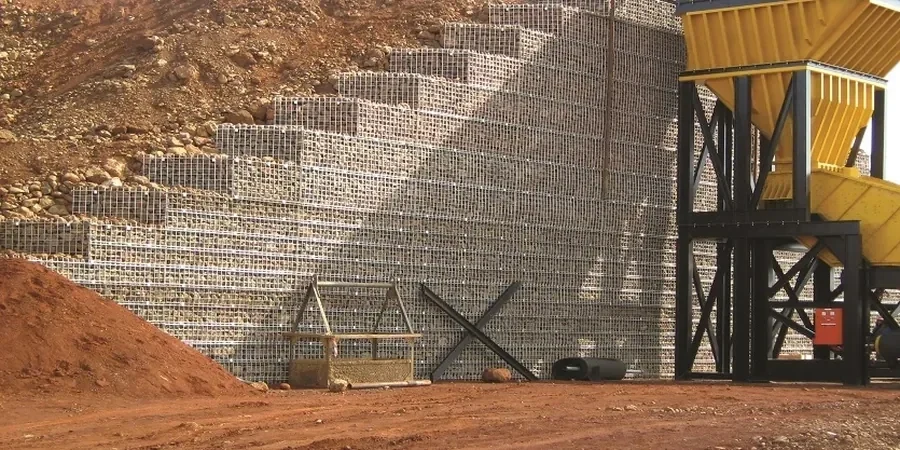 Illustrative image of MSE (Mechanically Stabilized Earth) wall design in Pasadena California